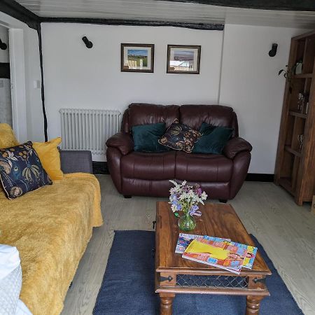 Characterful 2 Bed Cottage, Quiet Village Setting Ashleworth Luaran gambar